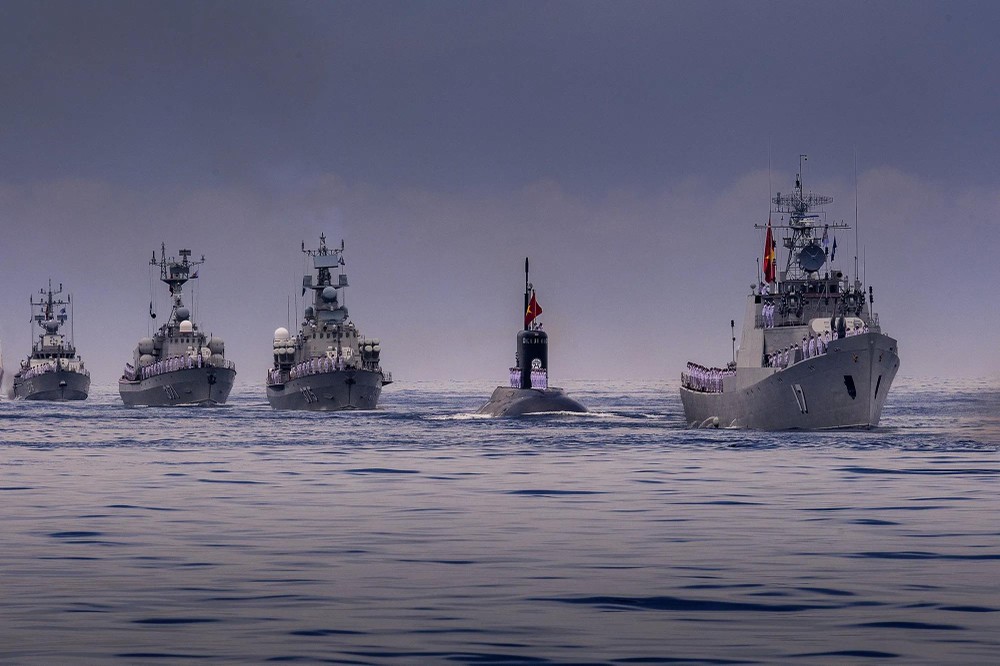 naval15.jpg