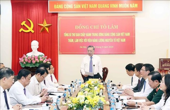 Party General Secretary To Lam speaks at the working session. (Photo: VNA) hn.jpg