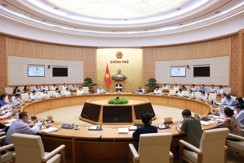 Prime Minister Pham Minh Chinh speaks at the Government's regular August meeting (Photo: VNA) pm-pham-minh-chinh.jpg