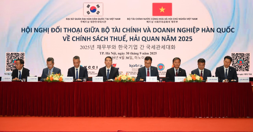 A conference on strengthening dialogue and promptly addressing concerns related to tax and customs policies among Korean enterprises in Vietnam. (Photo: VNA) 22222.png