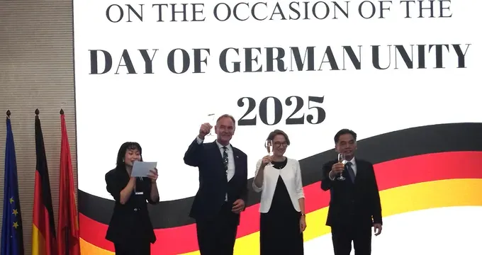 The meeting to commemorate the 35th anniversary of the reunification of the Federal Republic of Germany (October 3, 1990–2025) is held at Deutsches Haus (German House) in Ho Chi Minh City on October 4. (Photo: SGGP) d2-4759-582.jpg