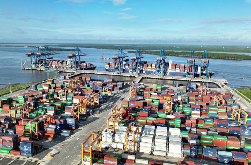 Vietnam is likely to lead developing East Asia and Pacific economies in 2025, with a GDP growth rate of 6.6 percent, according to the WB, (Illustrative photo: VNA) e.jpg