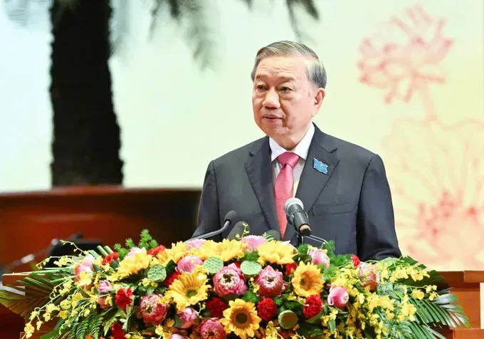 Party General Secretary To Lam addresses the 18th Hanoi Party Congress for the 2025-2030 tenure (Photo: SGGP) z7121936226118-2041d77266ed774e6a10f094e38107a3-2199-5209.jpg