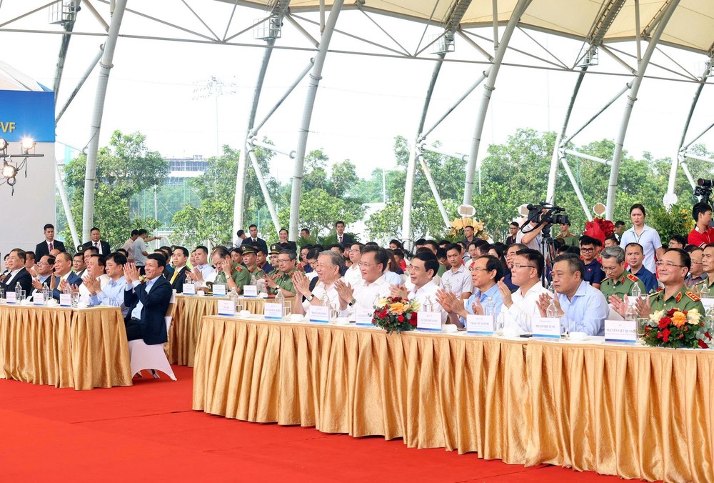 Delegates attend the groundbreaking ceremony. (Photo: SGGP) dai-bieu-3292-3820.jpg.jpg