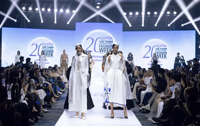 Latest design to be presented at the upcoming fashion week anh-chup-man-hinh-2025-10-29-luc-232431-382-9199.png