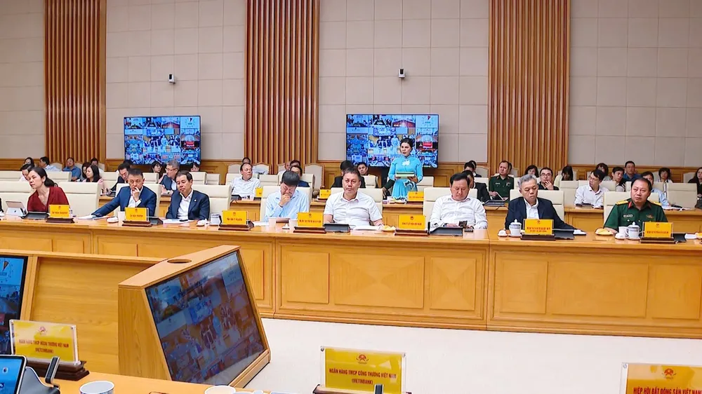 Không chỉ báo cáo về thành tích của doanh nghiệp, đại diện Kim Oanh Group còn đề xuất nhiều kiến nghị thiết thực, thúc đẩy phát triển NOXH KO hop Thu tuong 5.png