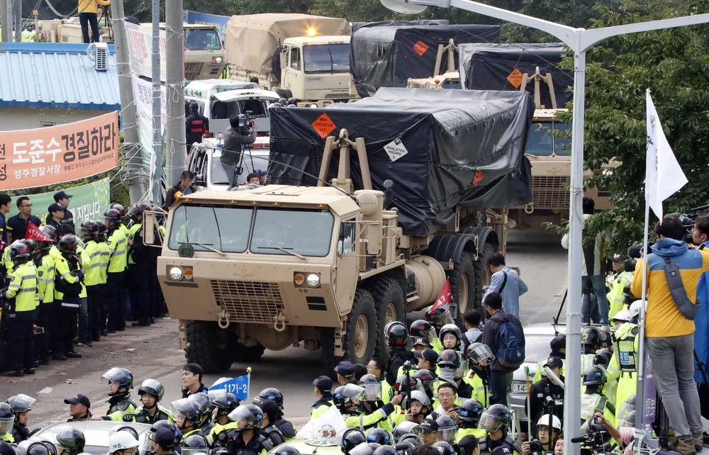 Hệ thống phòng thủ tên lửa THAAD của Mỹ riển khai ở Hàn Quốc - nguyên nhân gây căng thẳng quan hệ Trung Quốc-Hàn Quốc (nguồn: EPA)