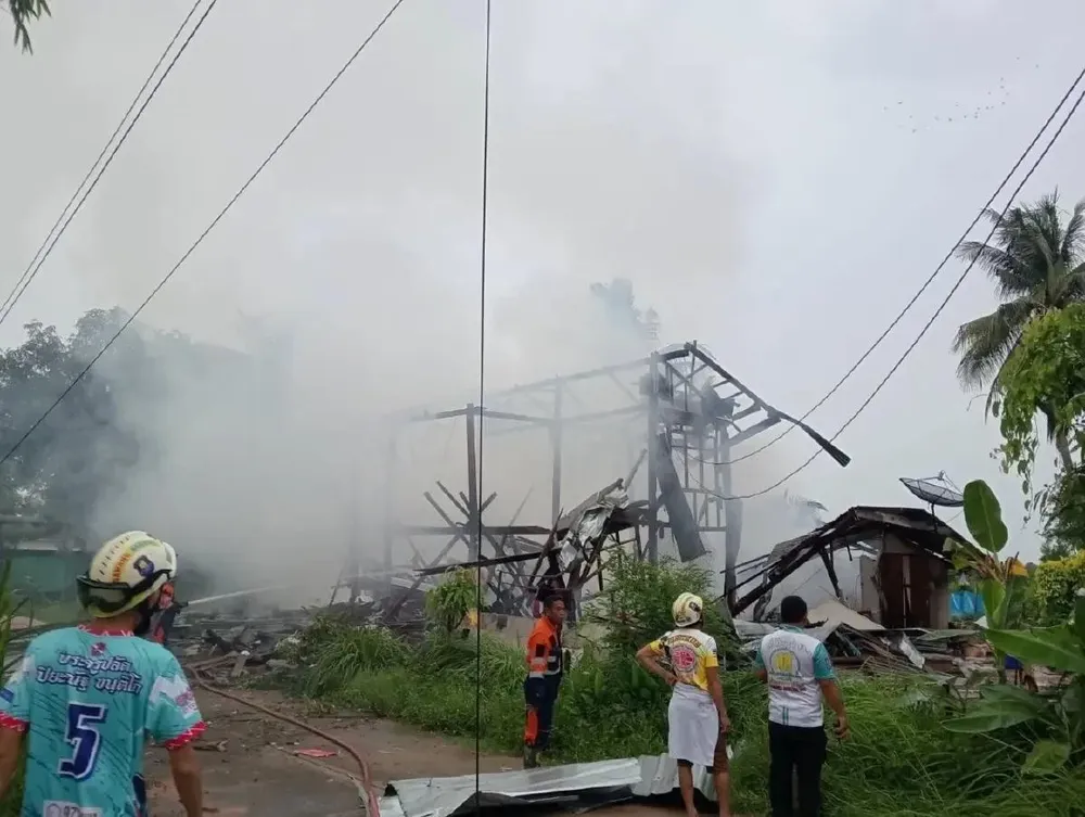 Một địa điểm mà Thái Lan cho rằng đã trúng đạn pháo của Campuchia vào sáng 27-7. Ảnh: THE NATION Thái.jpg