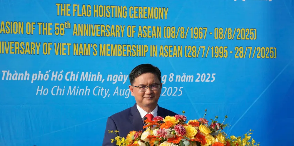 Trưởng Ban Tuyên giáo và Dân vận Thành ủy TPHCM Nguyễn Mạnh Cường phát biểu tại buổi lễ. Ảnh: THỤY VŨ IMG_20250808_092935.jpg