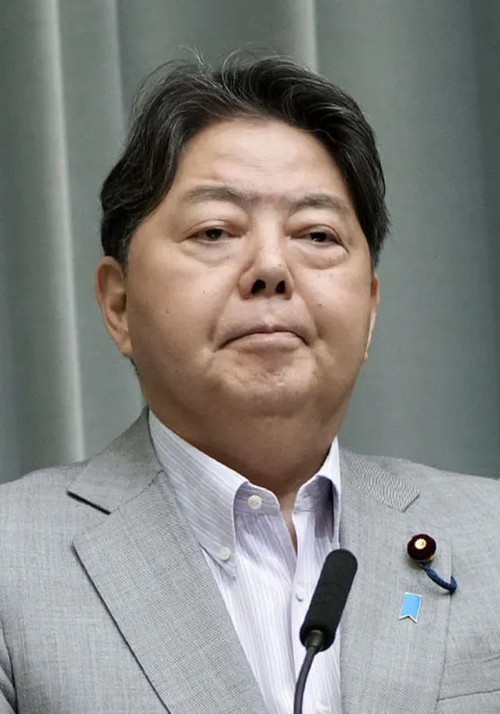 Chánh Văn phòng nội các Yoshimasa Hayashi xem xét ra tranh cử chủ tịch LDP. Ảnh: KYODO Hayashi.jpg
