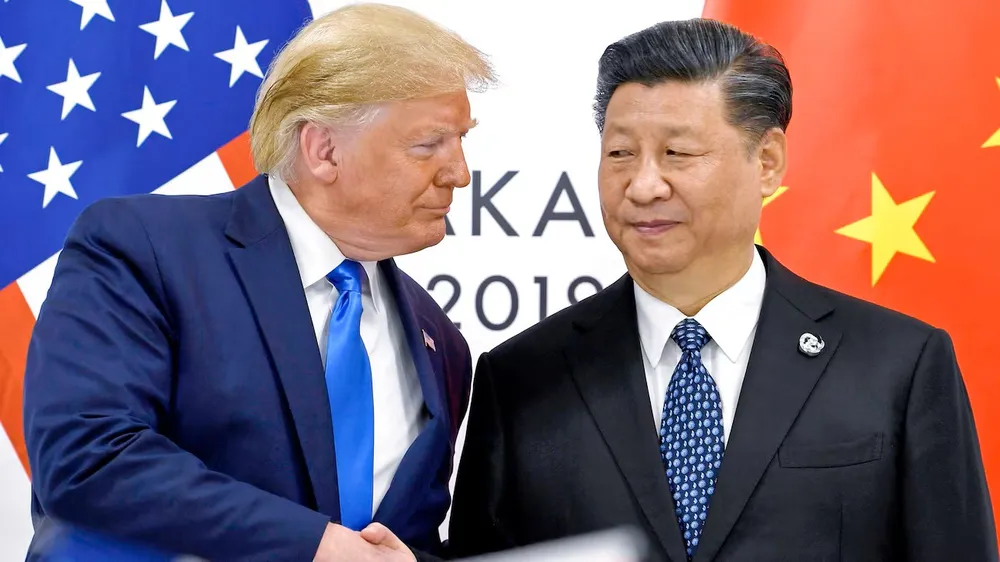Tổng thống Mỹ Donald Trump gặp Chủ tịch Trung Quốc Tập Cận Bình bên lề Hội nghị Thượng đỉnh G-20 năm 2019 tại Osaka, Nhật Bản năm 2019. Ảnh: AP Mỹ-TQ.jpg