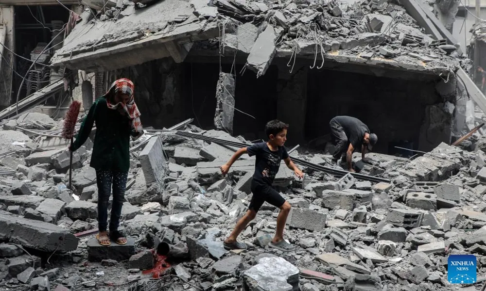 Cảnh đổ nát tại Dải Gaza sau một cuộc không kích của Israel. Ảnh: THX cb65955e-8082-4060-a481-fcece86773aa.jpeg