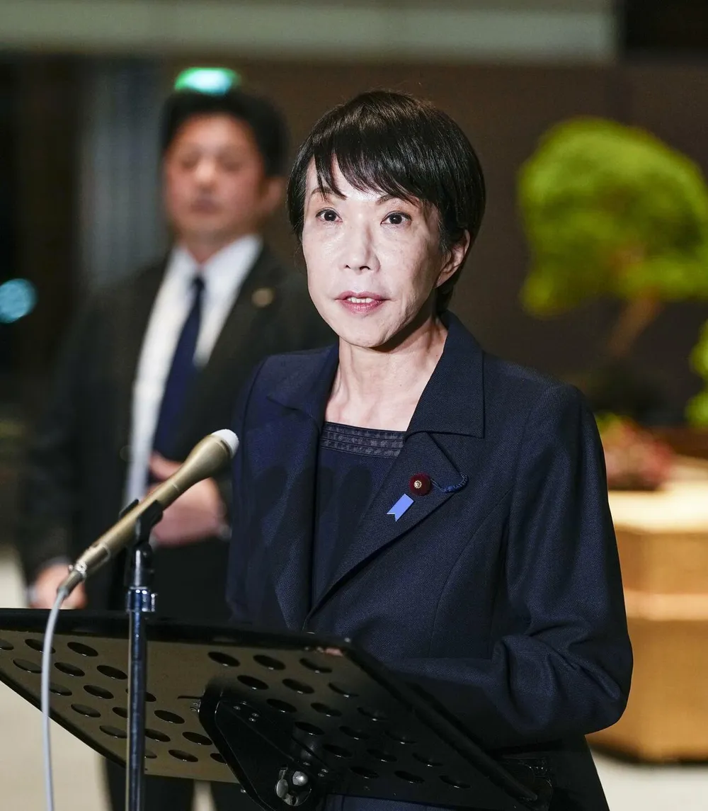 Thủ tướng họp báo.jpg