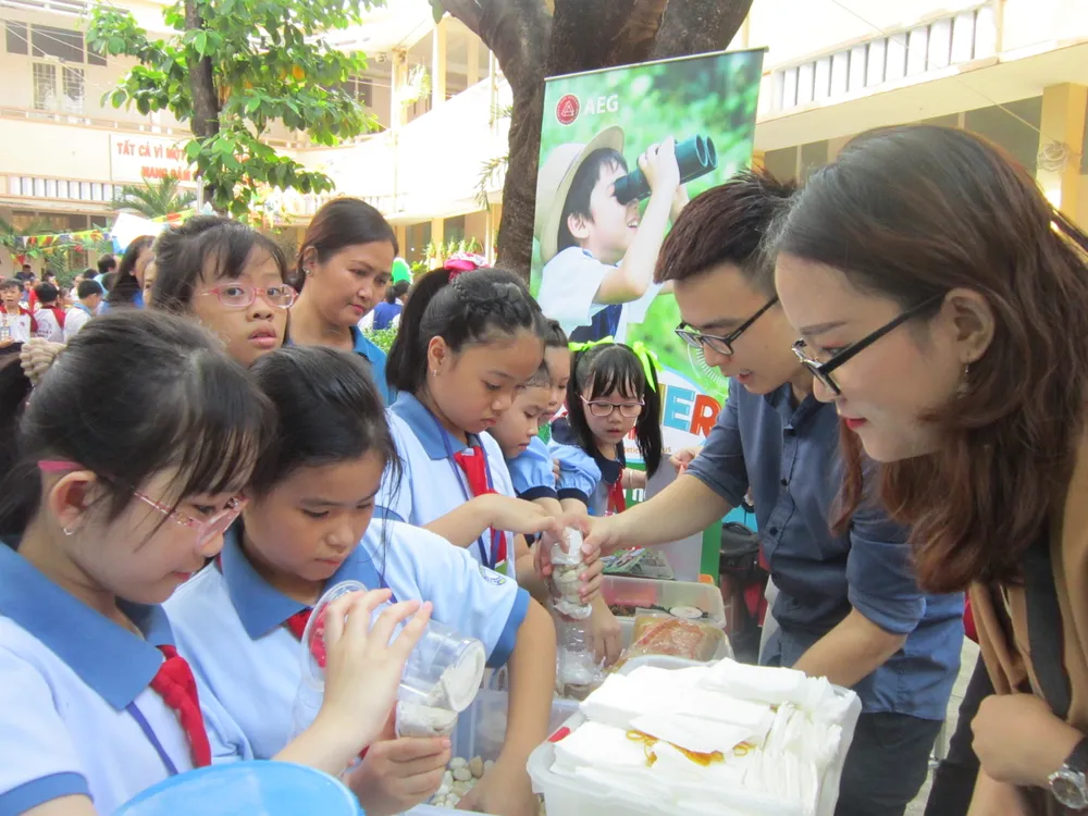 Ngày hội học sinh tiểu học chung tay vì nguồn nước sạch ảnh 2 Ngày hội học sinh tiểu học chung tay vì nguồn nước sạch ảnh 2