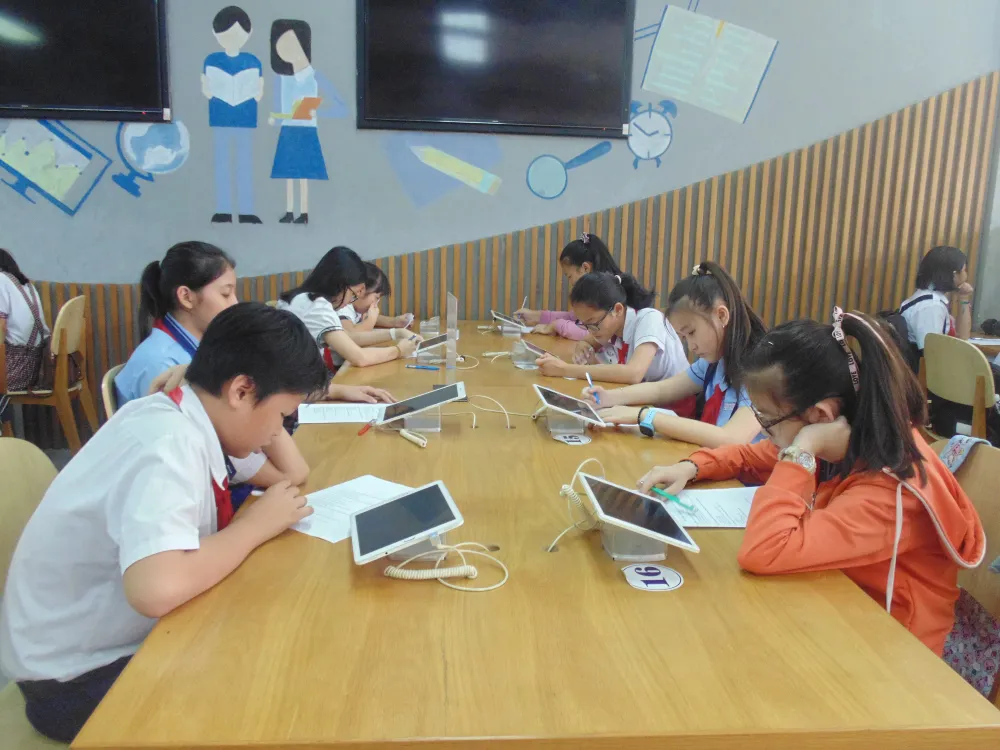 Lan tỏa đam mê đọc sách với "Lớn lên cùng sách" ảnh 2