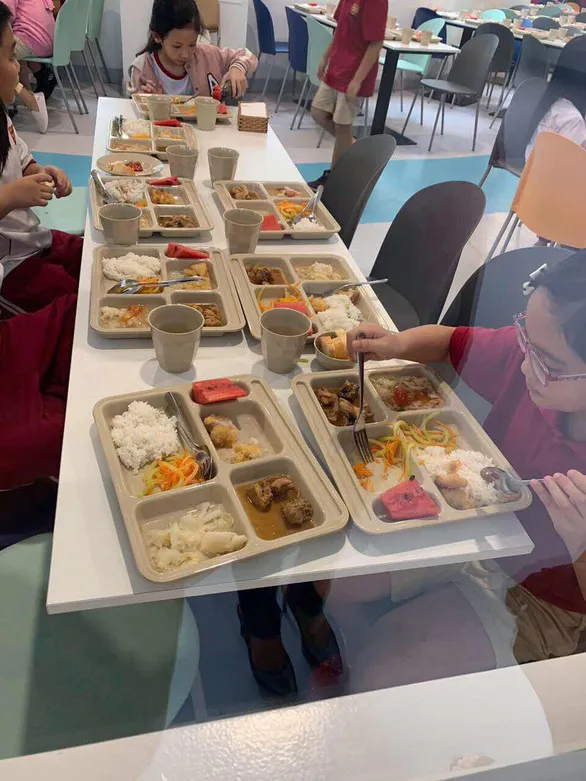 TPHCM: Các trường phải cho phụ huynh vào trường giám sát chất lượng bữa ăn của học sinh ảnh 1 TPHCM: Các trường phải cho phụ huynh vào trường giám sát chất lượng bữa ăn của học sinh ảnh 1