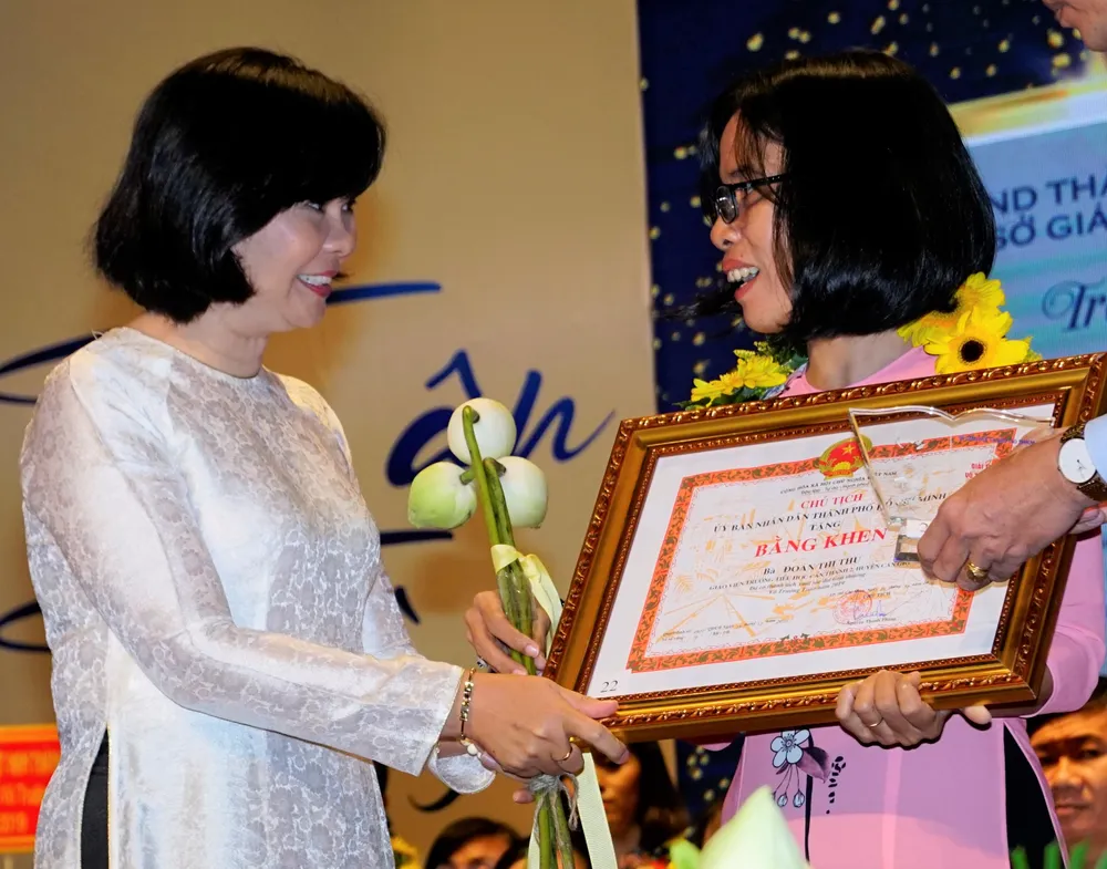 50 nhà giáo, cán bộ quản lý được trao tặng giải thưởng Võ Trường Toản lần thứ 22 năm 2019 ảnh 5