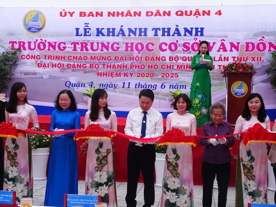 TPHCM: Khánh thành 2 công trình trường học ở quận 4 chào mừng Đại hội Đảng bộ các cấp ảnh 1 TPHCM: Khánh thành 2 công trình trường học ở quận 4 chào mừng Đại hội Đảng bộ các cấp ảnh 1