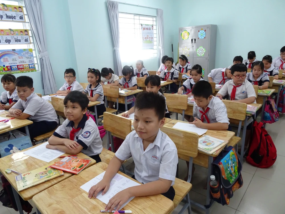 TPHCM: Khánh thành 2 công trình trường học ở quận 4 chào mừng Đại hội Đảng bộ các cấp ảnh 3 TPHCM: Khánh thành 2 công trình trường học ở quận 4 chào mừng Đại hội Đảng bộ các cấp ảnh 3