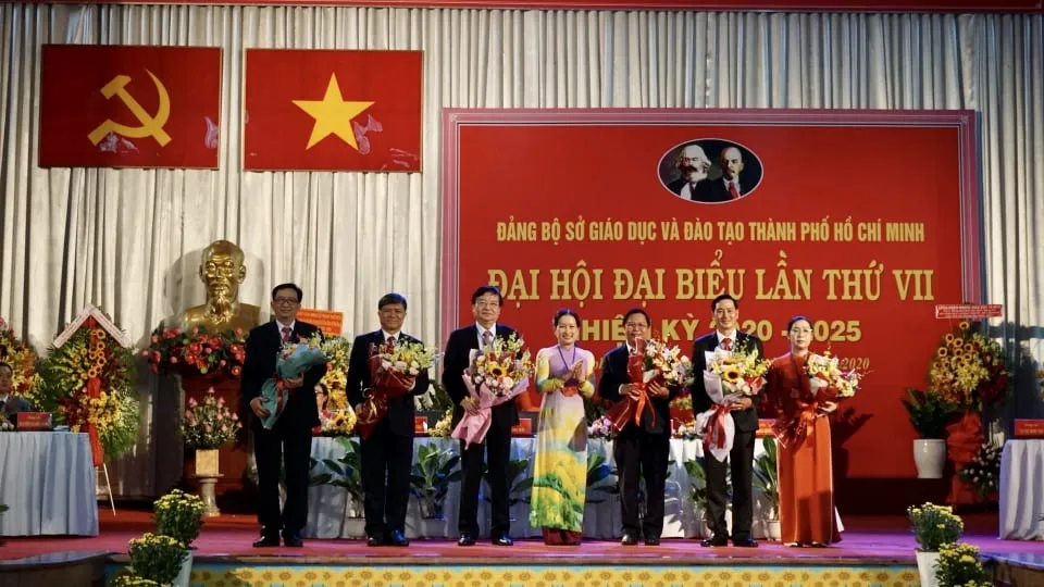 Đồng chí Nguyễn Văn Hiếu đắc cử Bí thư Đảng ủy Sở GD-ĐT TPHCM ảnh 2