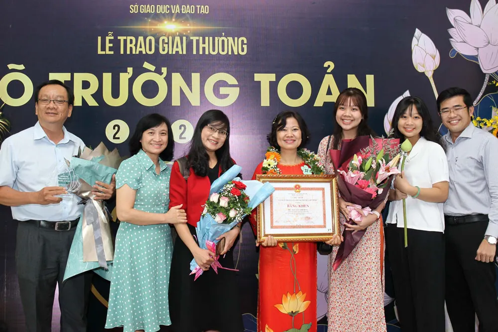 Giải thưởng Võ Trường Toản lần thứ 23 năm 2020 tôn vinh 50 nhà giáo tiêu biểu của TPHCM ảnh 7