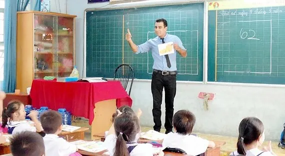 TPHCM: Rà soát học sinh khó khăn không thể tiếp tục tham gia chương trình tiếng Anh tích hợp ảnh 1 TPHCM: Rà soát học sinh khó khăn không thể tiếp tục tham gia chương trình tiếng Anh tích hợp ảnh 1