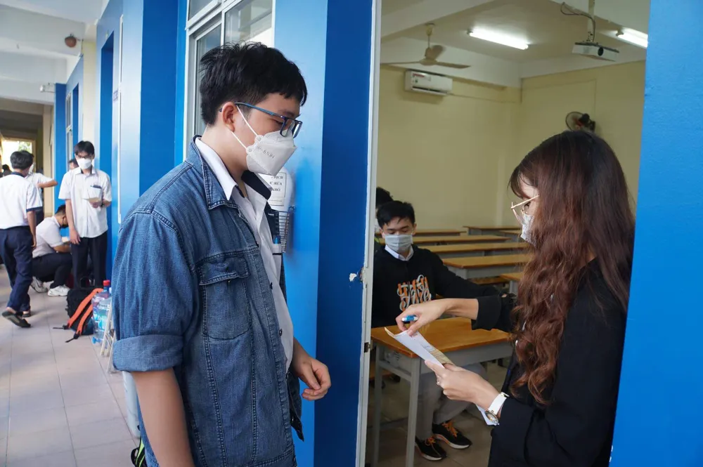 Gần 2.300 thí sinh tranh suất học lớp 10 Trường Phổ thông Năng khiếu - Đại học Quốc gia TPHCM ảnh 1