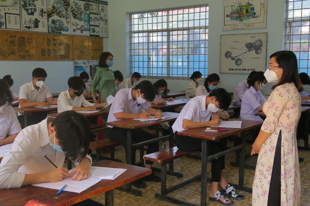 Quy định chế độ làm việc đối với giáo viên phổ thông sẽ được nghiên cứu, sửa đổi trong năm 2023 ảnh 1 Quy định chế độ làm việc đối với giáo viên phổ thông sẽ được nghiên cứu, sửa đổi trong năm 2023 ảnh 1