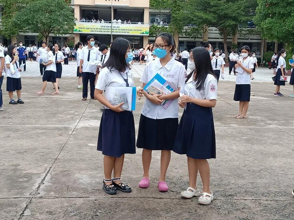 Hầu hết thí sinh cho biết khá tự tin với kết quả bài thi tổ hợp. Ảnh: THU TÂM Hầu hết thí sinh cho biết khá tự tin với kết quả bài thi tổ hợp. Ảnh: THU TÂM