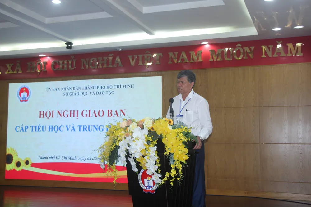 Giám đốc Sở GD-ĐT TPHCM Nguyễn Văn Hiếu phát biểu chỉ đạo tại hội nghị Giám đốc Sở GD-ĐT TPHCM Nguyễn Văn Hiếu phát biểu chỉ đạo tại hội nghị