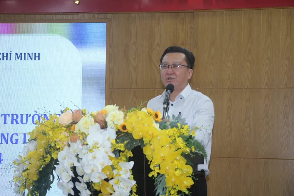 Phó Giám đốc Sở GD-ĐT TPHCM Nguyễn Bảo Quốc phát biểu chỉ đạo tại hội nghị Phó Giám đốc Sở GD-ĐT TPHCM Nguyễn Bảo Quốc phát biểu chỉ đạo tại hội nghị