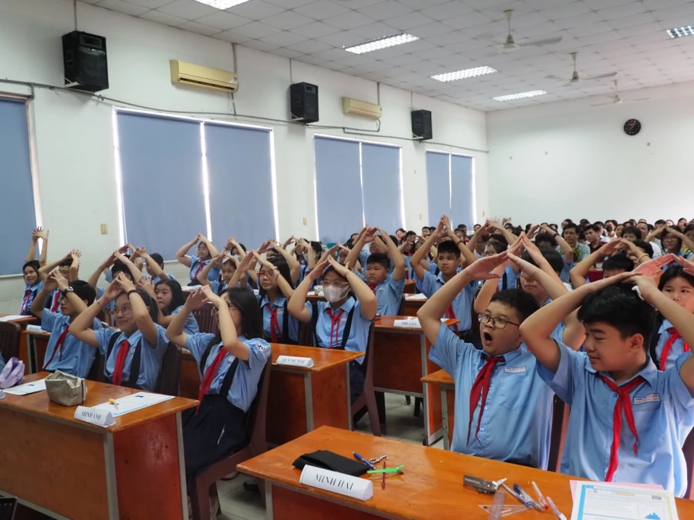 Học sinh Trường THCS Tân Bình hào hứng tham gia các hoạt động học tập theo phương pháp dạy học tích cực IMG_20240402_133246.jpg