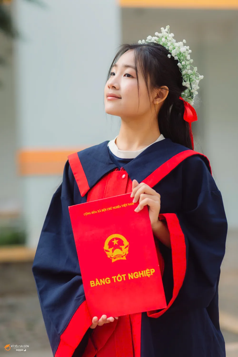 Lữ Trần Quỳnh Lan, một trong hai thủ khoa kỳ thi tuyển sinh lớp 10 công lập năm học 2025-2026 z6736077211766_44ee088a58c881eda0d267cedb2ba2a4.jpg