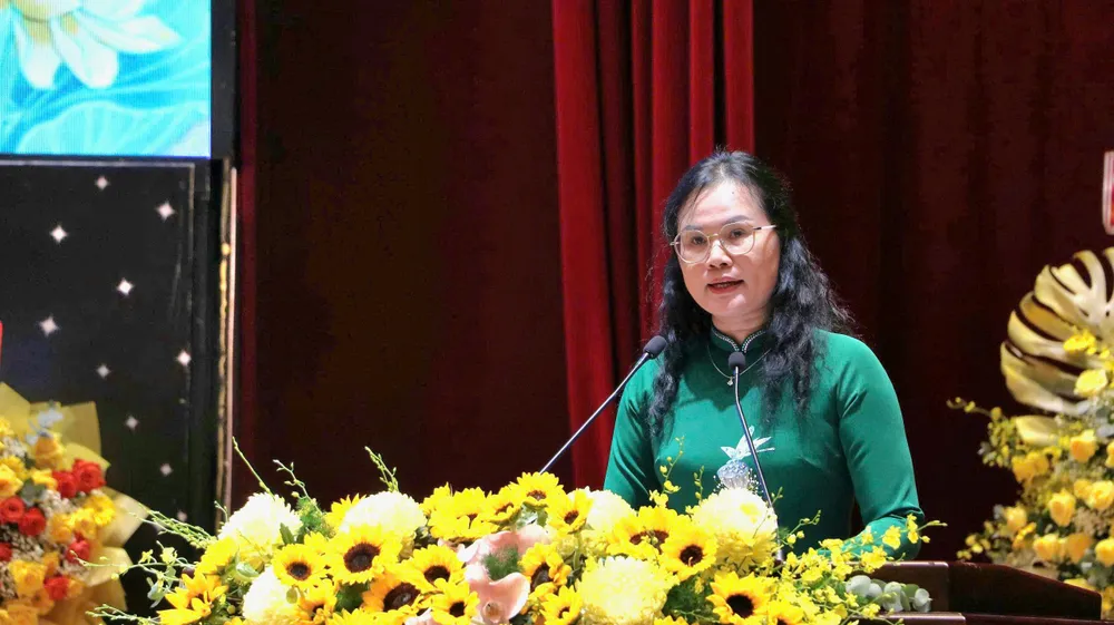 Phó Giám đốc Sở GD-ĐT TPHCM Lê Thụy Mỵ Châu yêu cầu các địa phương hoàn thiện mô hình quản lý để đảm bảo hệ thống quản lý công khai, minh bạch chị Châu.jpg