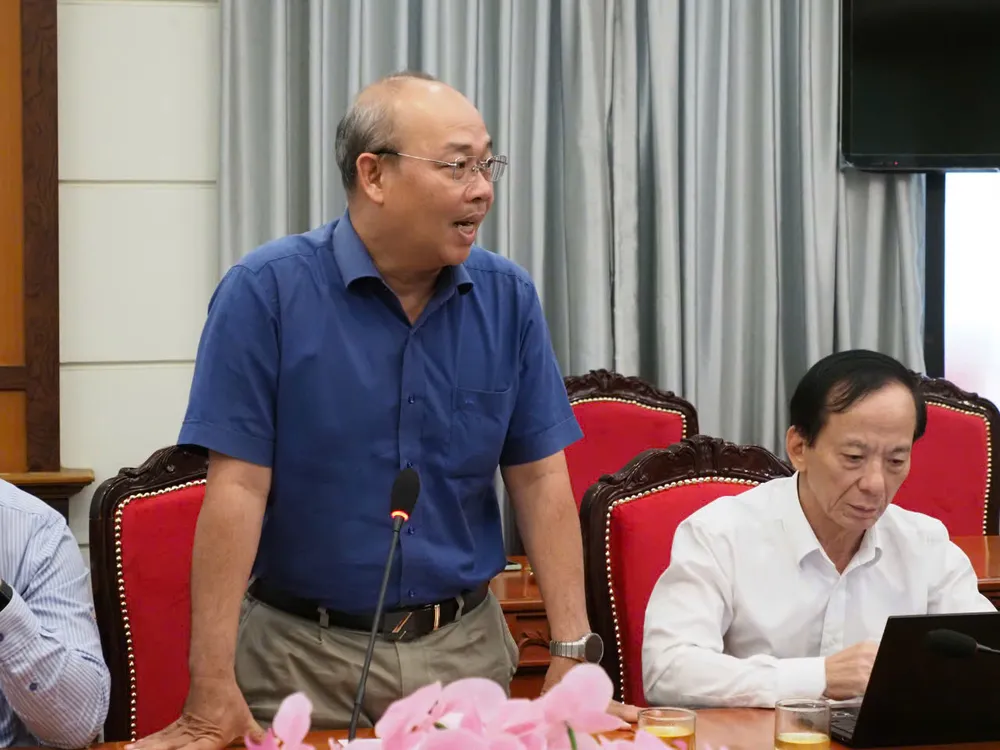 PGS.TS. Huỳnh Kỳ Phương Hạ, Phó Hiệu trưởng Trường Đại học Bách Khoa (ĐHQG TPHCM) tham gia góp ý z7094486502125_d9fad41deb94322c33dff1c8393ed87a.jpg
