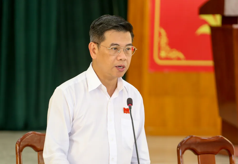 Phó Chủ tịch HĐND TPHCM Nguyễn Văn Dũng phát biểu kết luận. Ảnh: THẢO LÊ