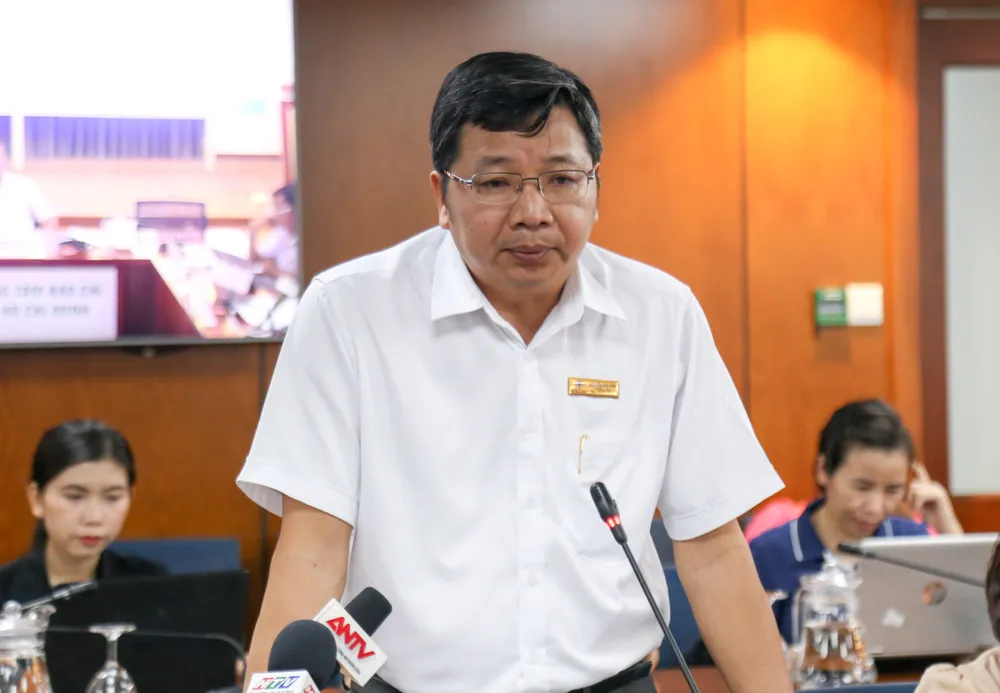 Ông Nguyễn Phú Vĩnh, Trưởng Ban Kinh doanh, Tổng Công ty điện lực TPHCM (EVNHCMC) thông tin. Ảnh: THẢO LÊ Ông Nguyễn Phú Vĩnh, Trưởng Ban Kinh doanh, Tổng Công ty điện lực TPHCM (EVNHCMC) thông tin. Ảnh: THẢO LÊ