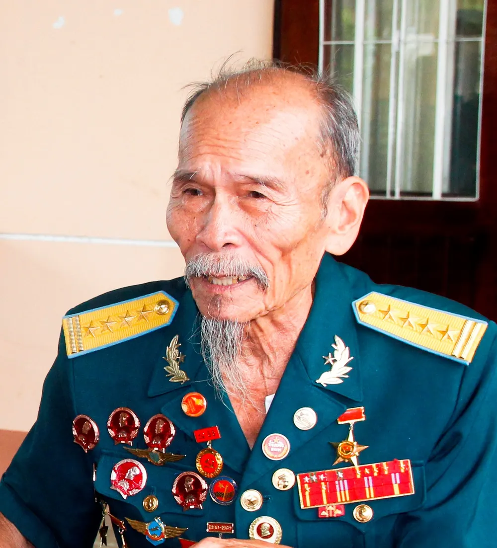 Người dân Lai Vung dọn đường sá đón ông Bảy trở về ảnh 1