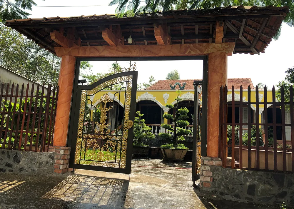 Nhiều món đồ cổ mê hoặc nhất miền Tây ảnh 1