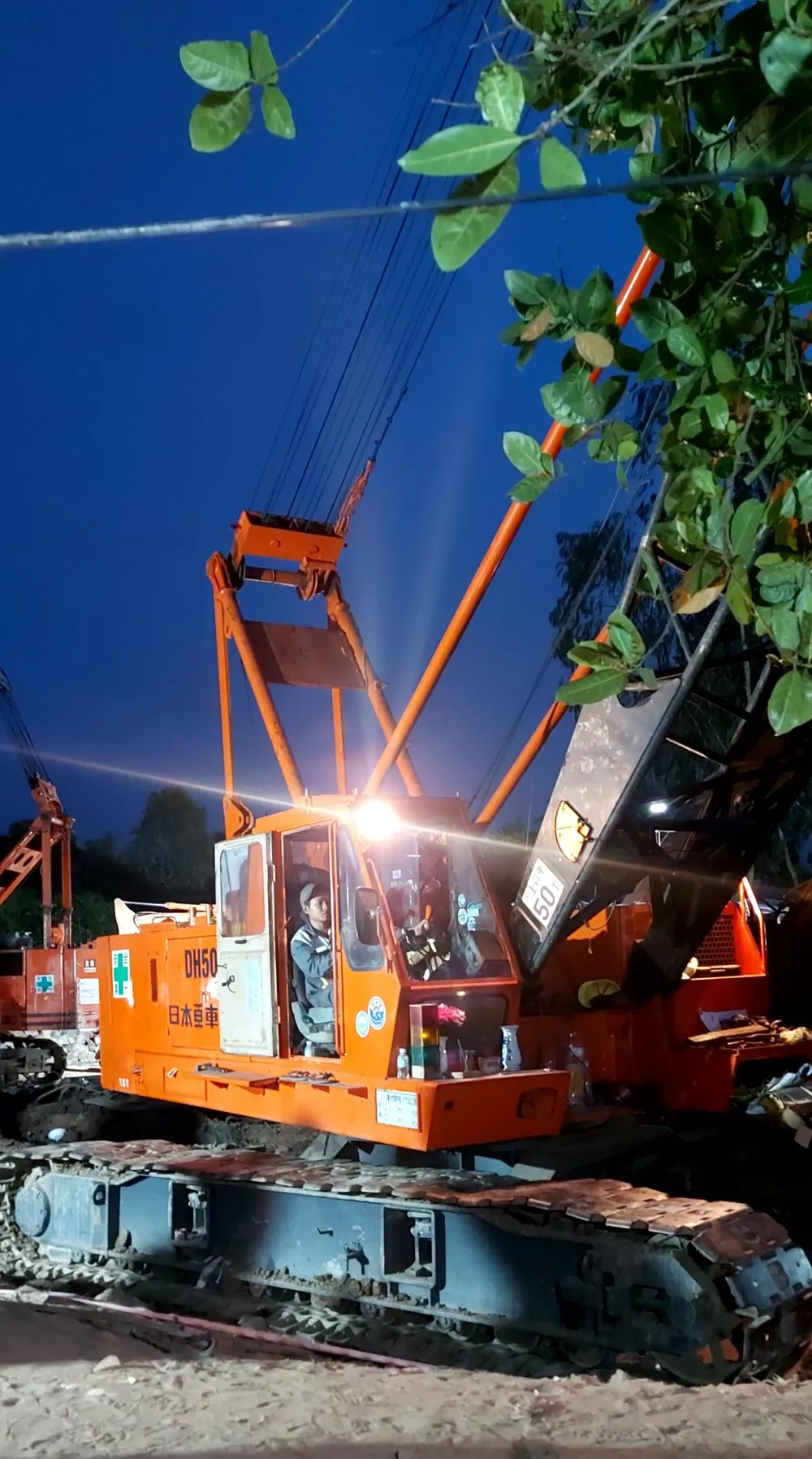 Làm việc xuyên đêm để giải cứu cháu bé được nhanh chóng