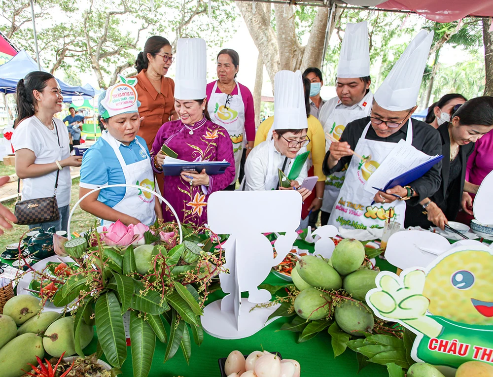 Sau lễ hội xoài, doanh số bán hàng đạt khoảng 3 tỷ đồng