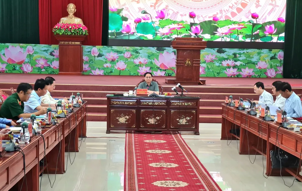 Thủ tướng Chính phủ Phạm Minh Chính chủ trì buổi làm việc tại Cần Thơ