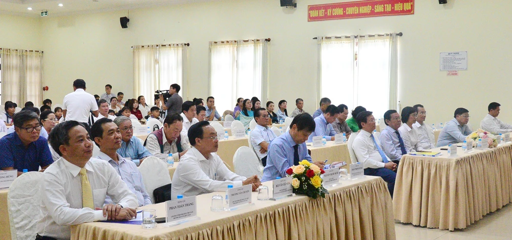 Các đại biểu tham dự lễ trao giải DSC_3176.JPG
