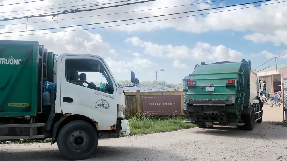 Bãi rác An Hiệp tiếp nhận trở lại rác của TP Bến Tre và huyện Châu Thành trước đây. Ảnh: TÍN HUY