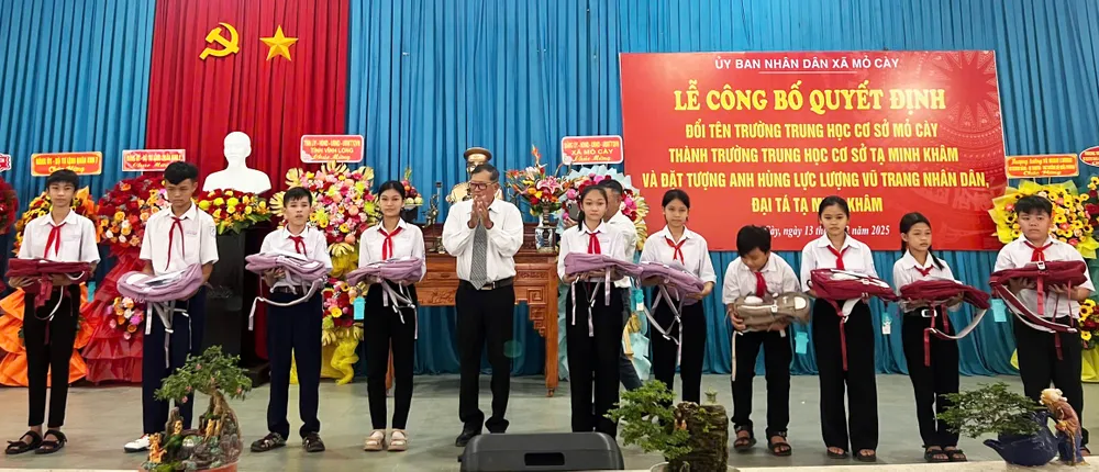 Học bổng.jpg