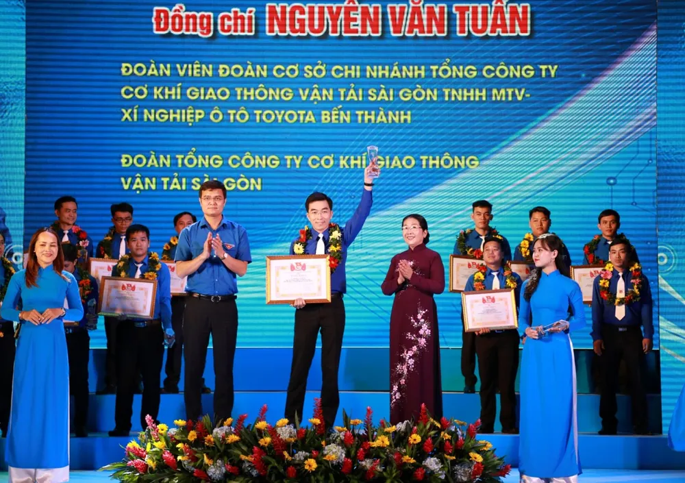 Vinh danh 32 thanh niên công nhân đạt giải thưởng Nguyễn Văn Trỗi lần thứ 11 ảnh 2