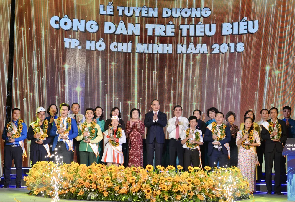TPHCM tuyên dương 9 công dân trẻ tiêu biểu năm 2018 ảnh 1 TPHCM tuyên dương 9 công dân trẻ tiêu biểu năm 2018 ảnh 1