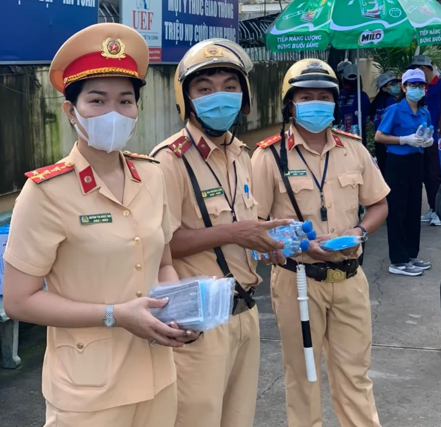 Tuổi trẻ TPHCM ra quân đảm bảo giao thông kỳ thi THPT ảnh 2 Tuổi trẻ TPHCM ra quân đảm bảo giao thông kỳ thi THPT ảnh 2