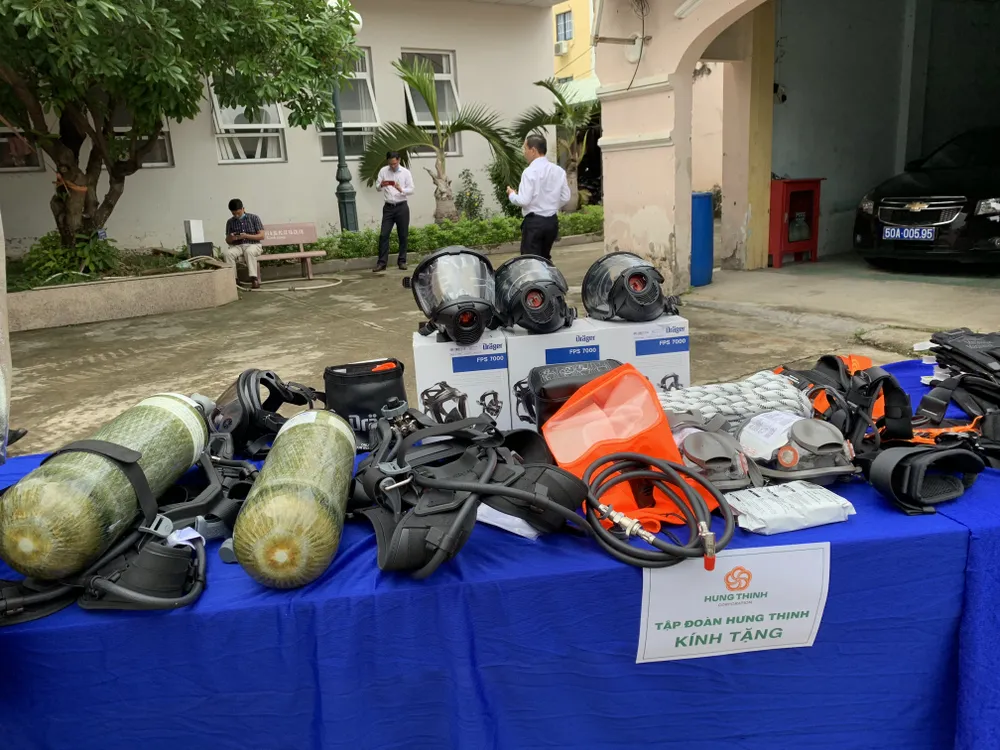 Tập đoàn Hưng Thịnh tặng trang thiết bị PCCC hiện đại cho TPHCM ảnh 2 Tập đoàn Hưng Thịnh tặng trang thiết bị PCCC hiện đại cho TPHCM ảnh 2