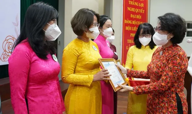 Năng lực, vị thế của phụ nữ ngày càng được khẳng định ảnh 4 Năng lực, vị thế của phụ nữ ngày càng được khẳng định ảnh 4